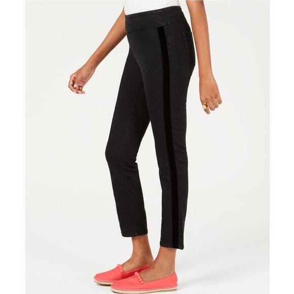 Charter Club Petite Velvet-Trim Tummy-Control Jeans Jet Wash 12P - Picture 1 of 4